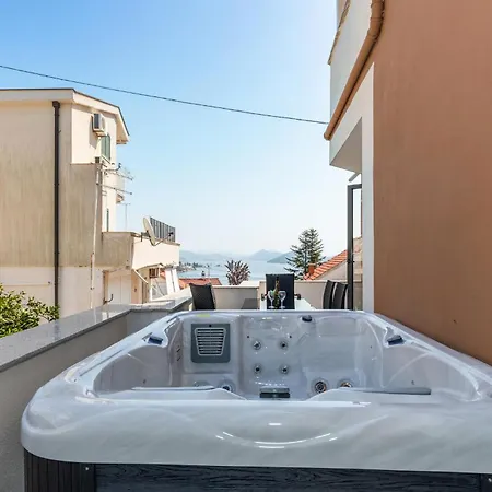 Apartament Lovely In With Wifi