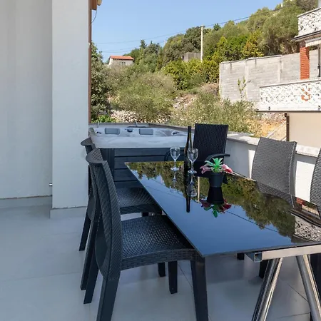 Lovely In With Wifi Duboka