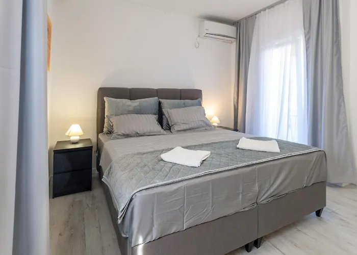 Lovely In With Wifi דירה *