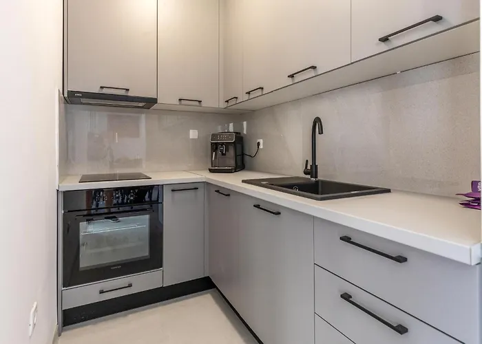 דירה Lovely In With Wifi Duboka