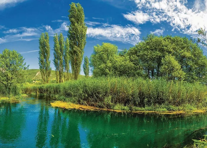 Lovely In With Wifi דירה Duboka